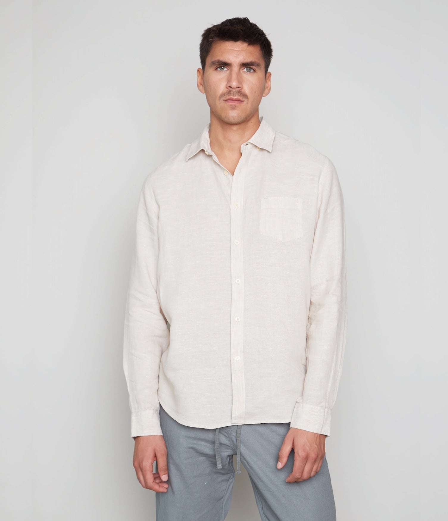 Camisa Hombre 100% Lino Saint Manga larga Beige